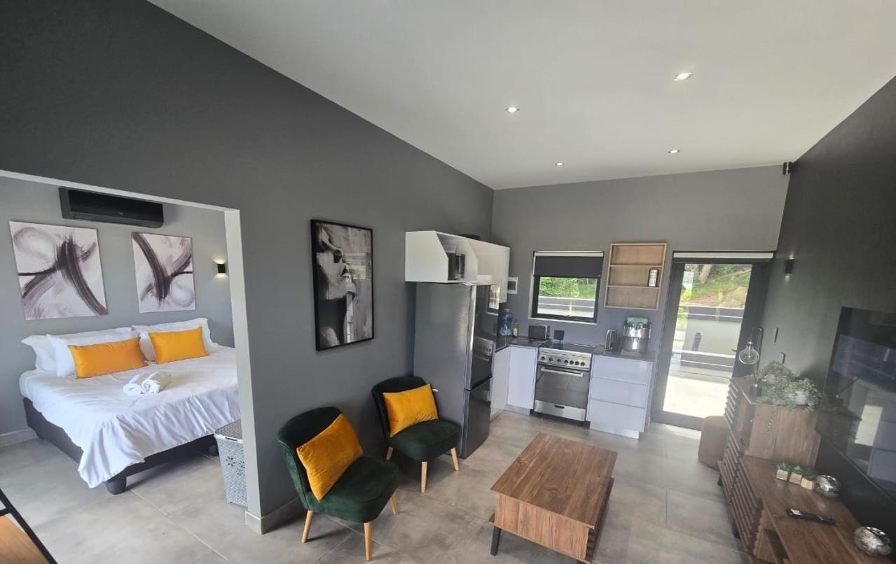 The Block Hotel Wilderness Bagian luar foto