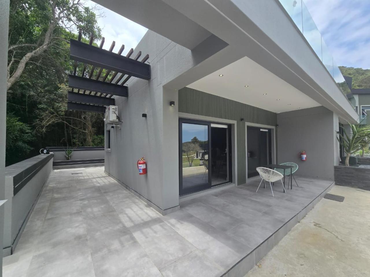 The Block Hotel Wilderness Bagian luar foto