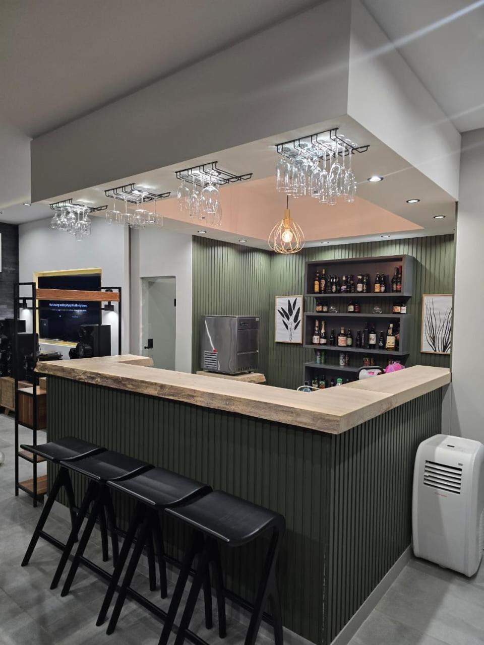 The Block Hotel Wilderness Bagian luar foto