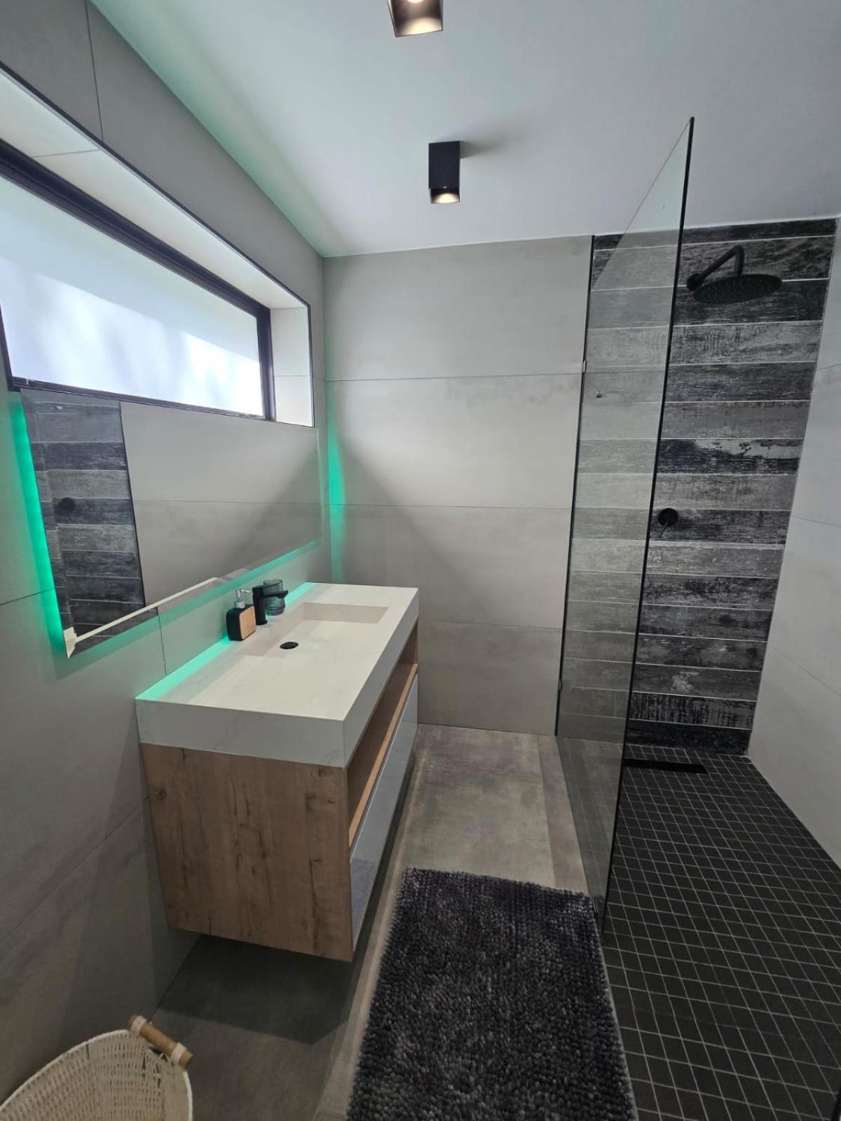 The Block Hotel Wilderness Bagian luar foto
