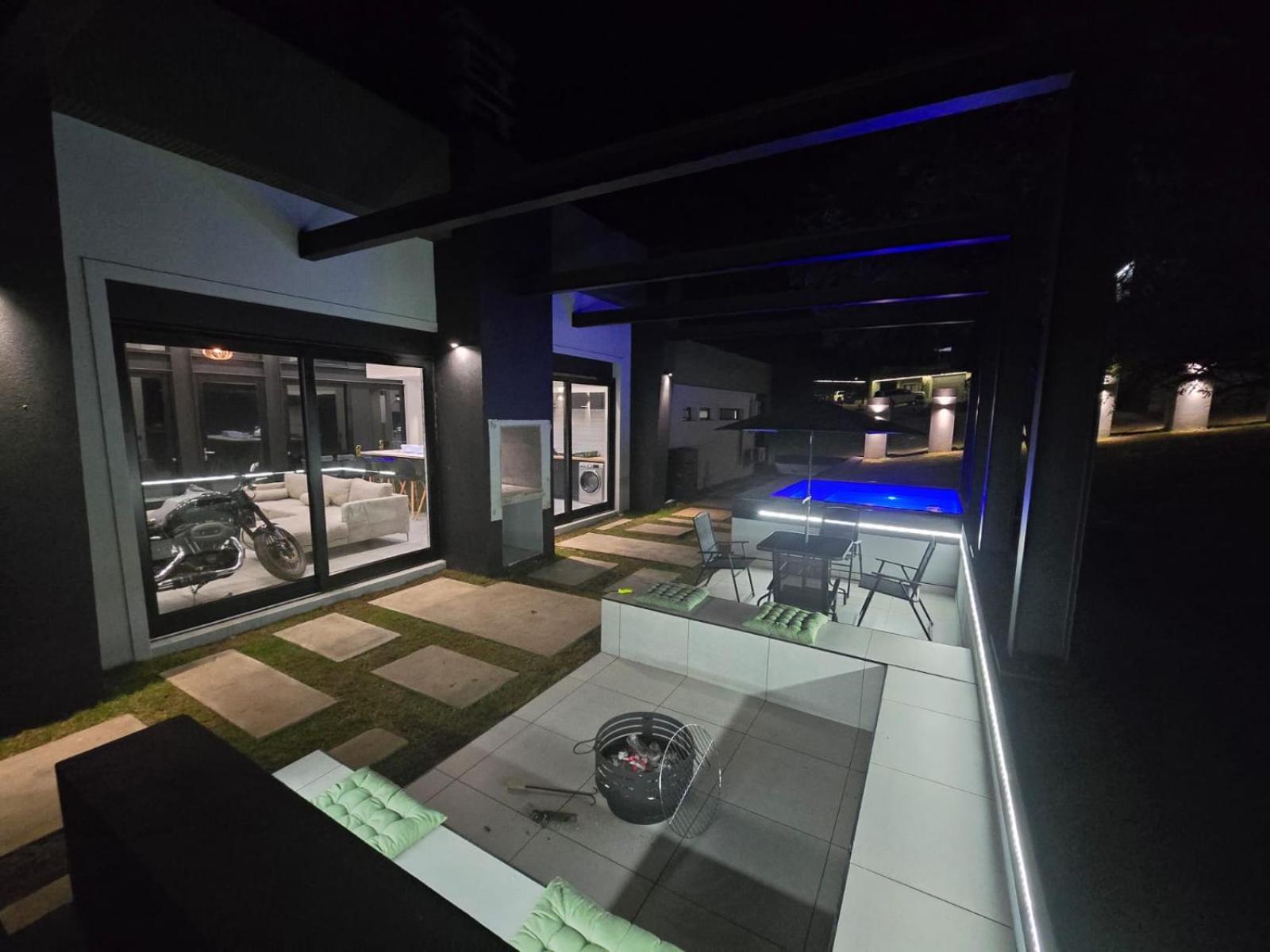 The Block Hotel Wilderness Bagian luar foto