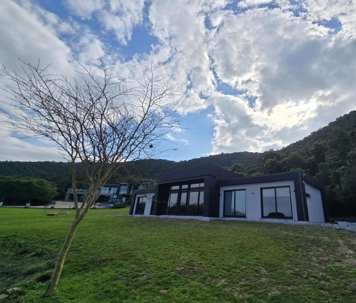 The Block Hotel Wilderness Bagian luar foto